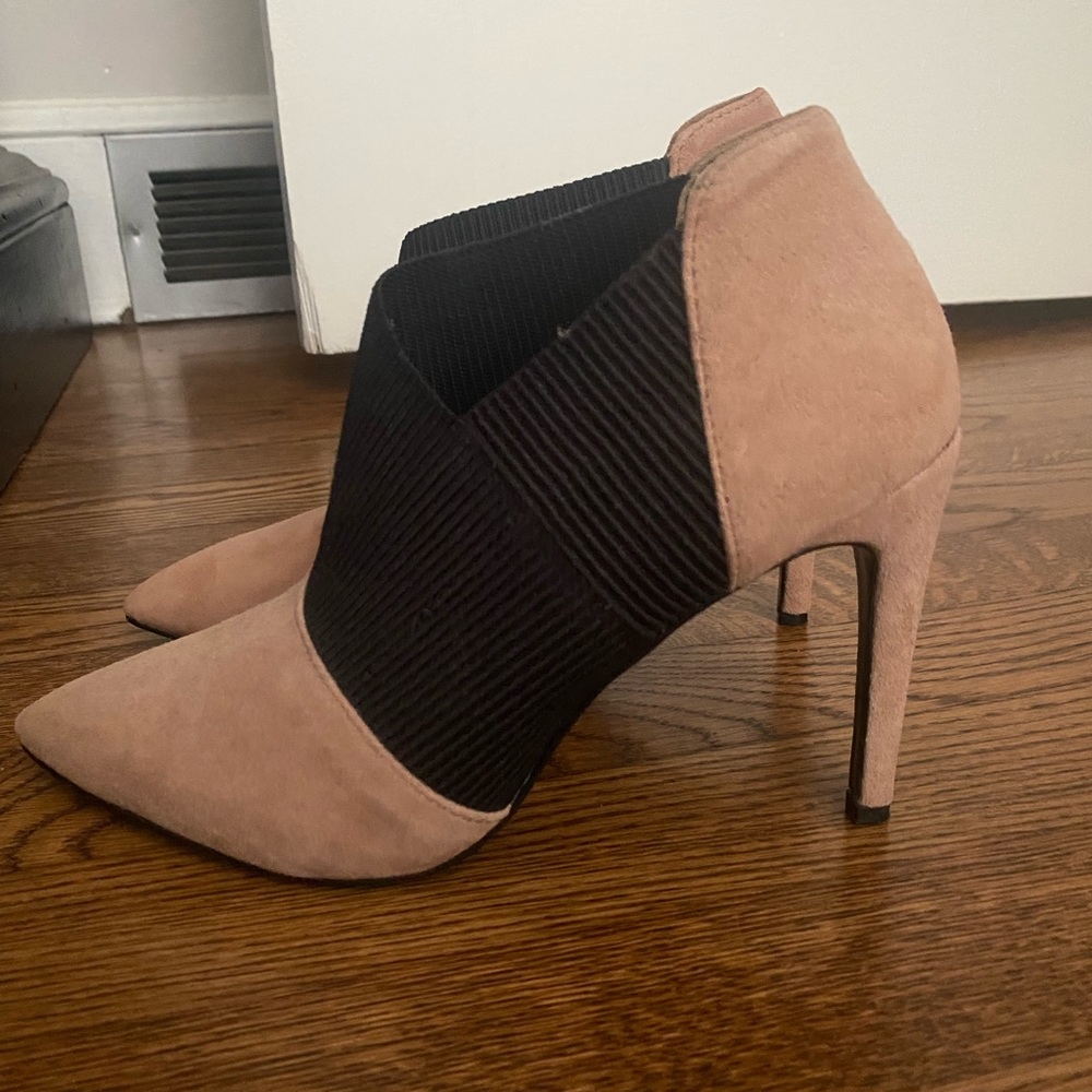 NWOB Nine West Booties